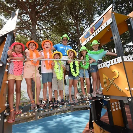 Maiana Camping 4*