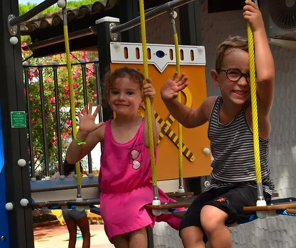 Maiana Camping 4*